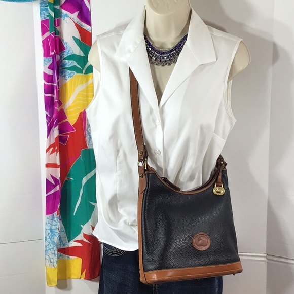 Dooney vintage AWL shoulder bag - Picture 2 of 13